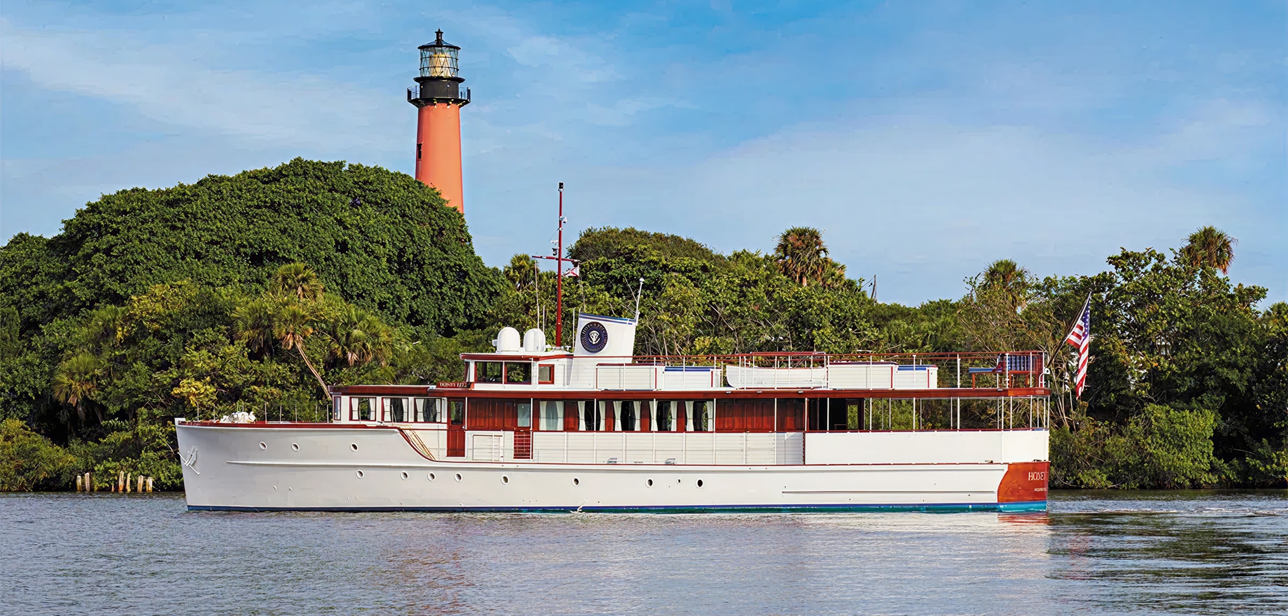 Side view of the Honey Fitz