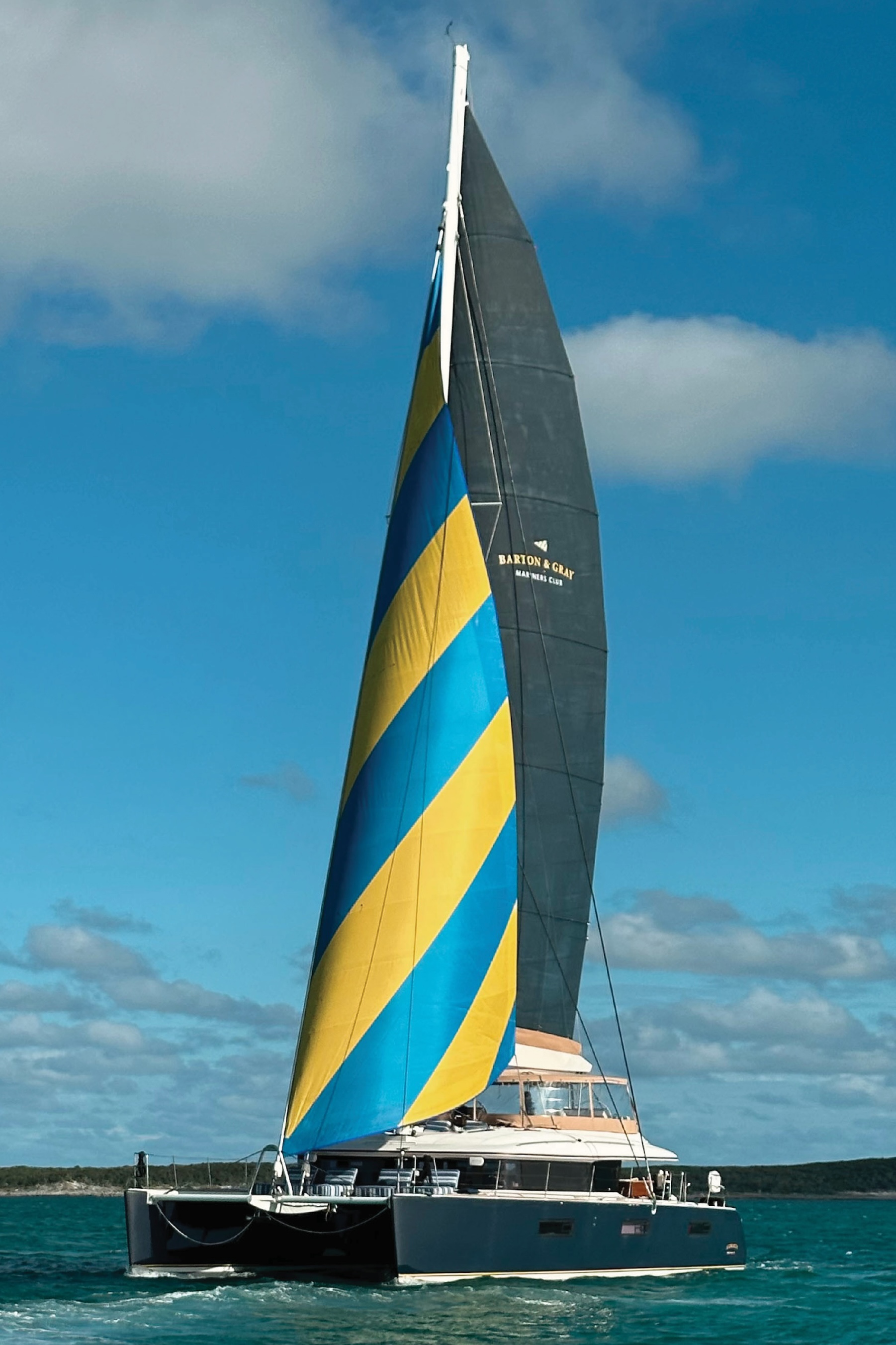 lagoon62-gallery01-zoom.jpg