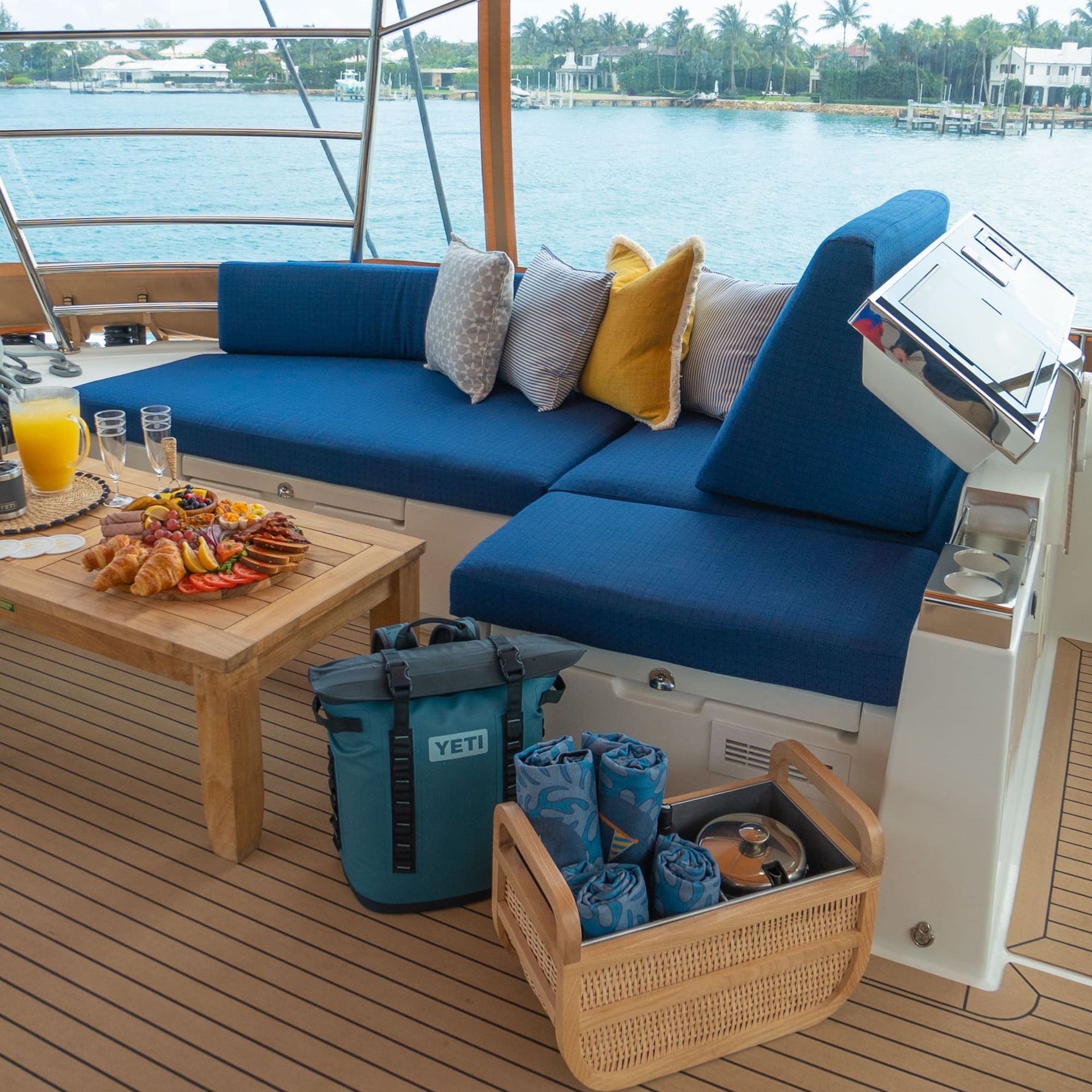 Barton & Gray Mariners Club